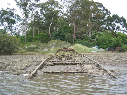 Boat Tracks